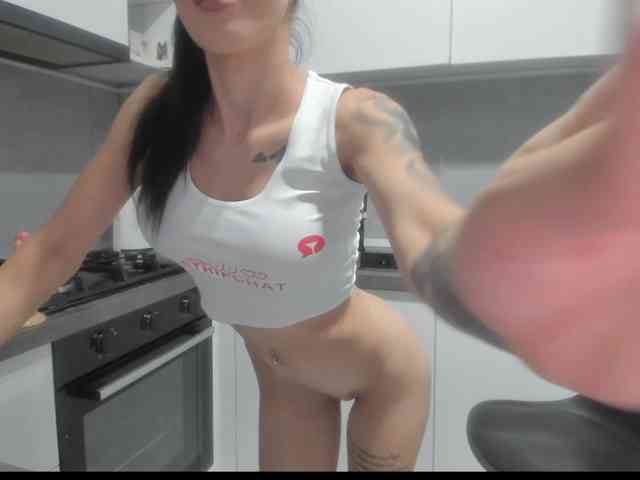 Emasweetxx webcam