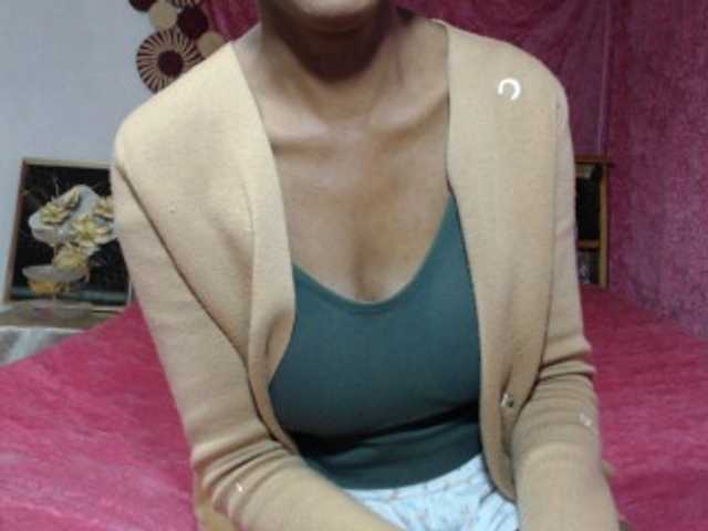 Hamour live cam on BongaCams