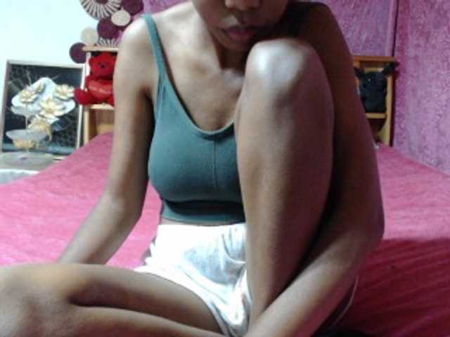 Hamour live cam on BongaCams