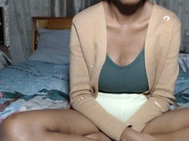 Hamour webcam bongacams model stream image