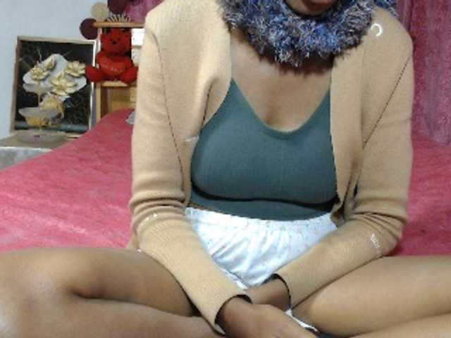 Hamour live cam on BongaCams
