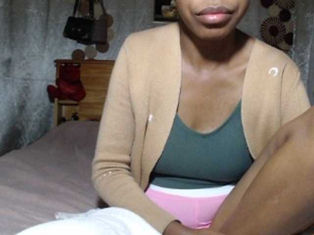 Hamour live cam on BongaCams
