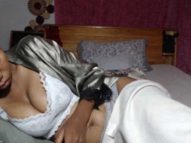 Hamour live cam on BongaCams