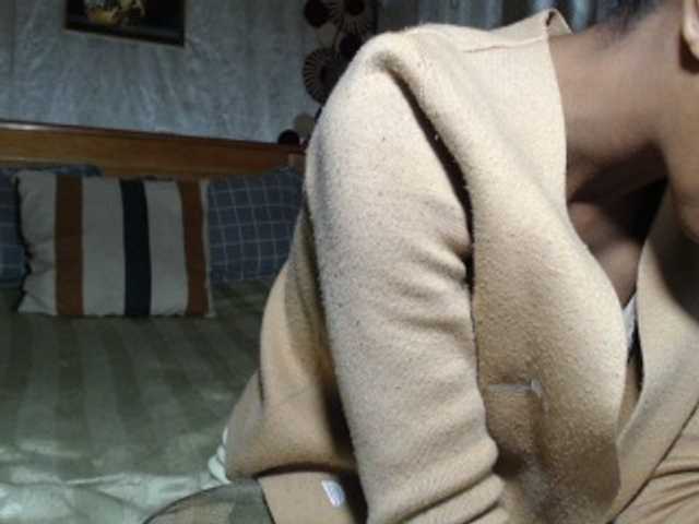 Hamour live cam on BongaCams