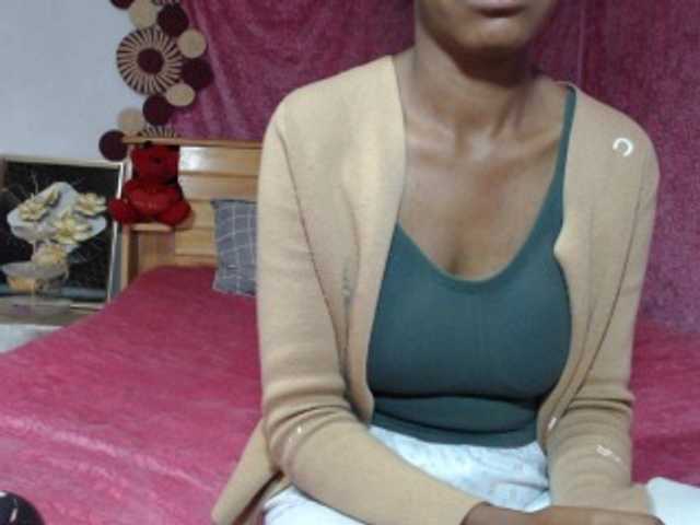 Hamour live cam on BongaCams