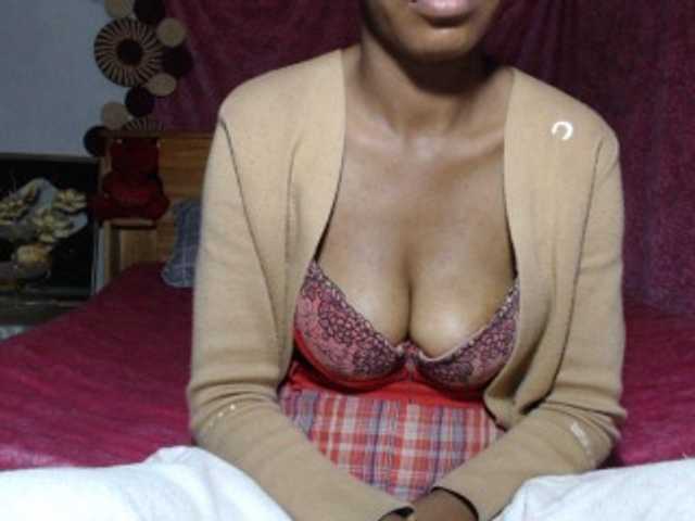 Hamour live cam on BongaCams