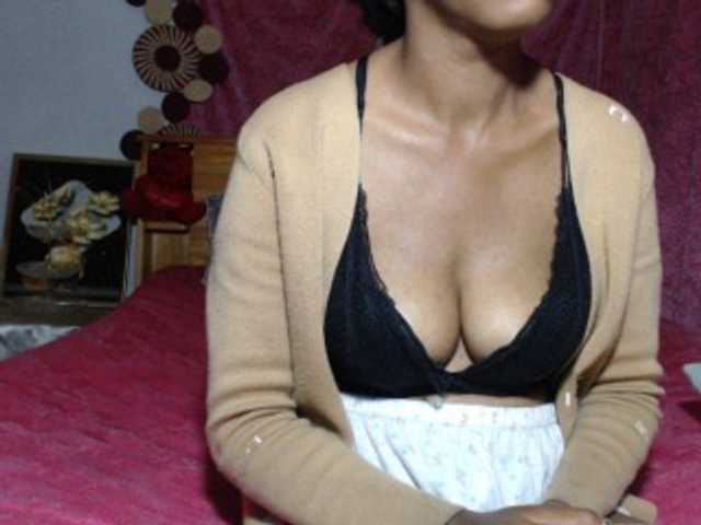 Hamour live cam on BongaCams