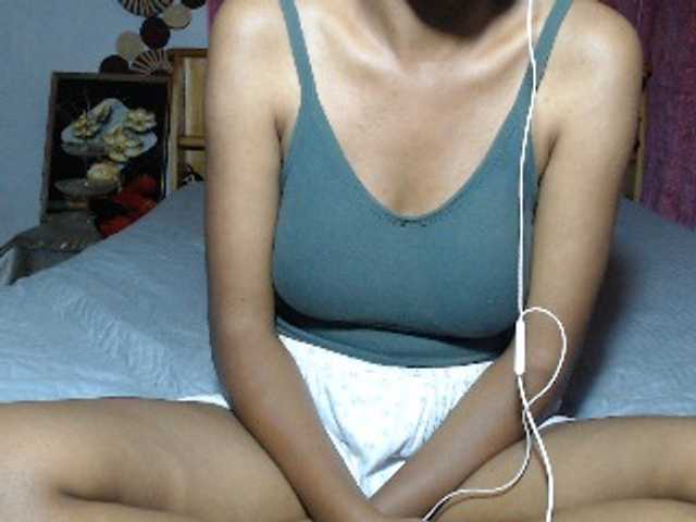 Hamour live cam on BongaCams