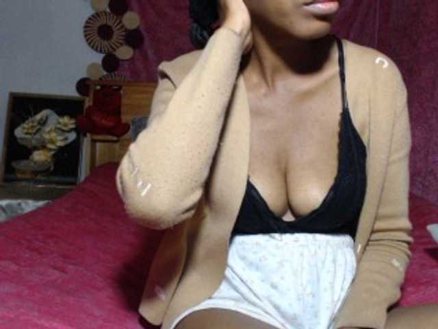 Hamour live cam on BongaCams