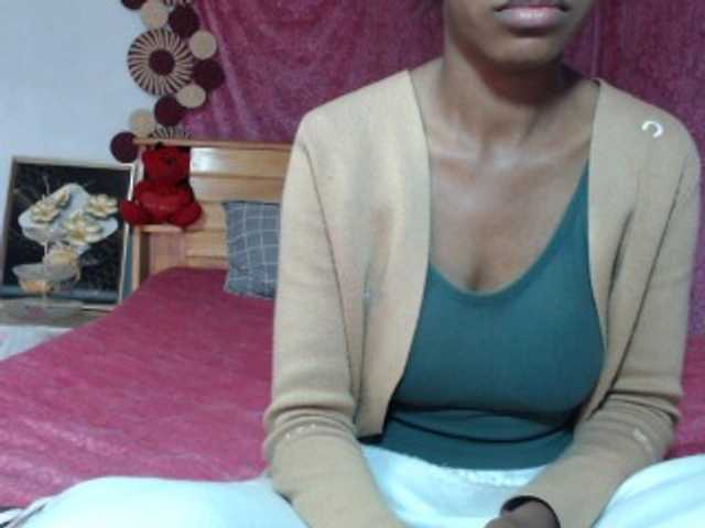 Hamour live cam on BongaCams