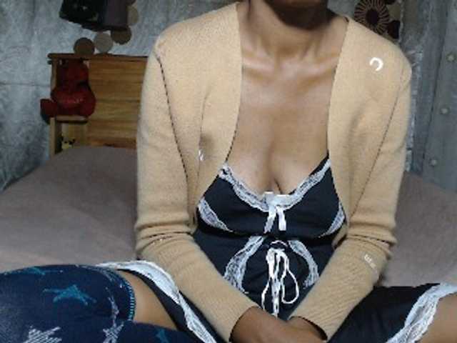 Hamour live cam on BongaCams