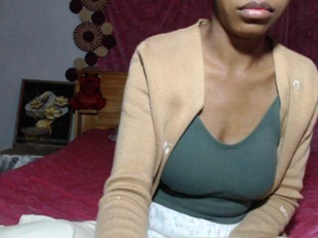 Hamour live cam on BongaCams