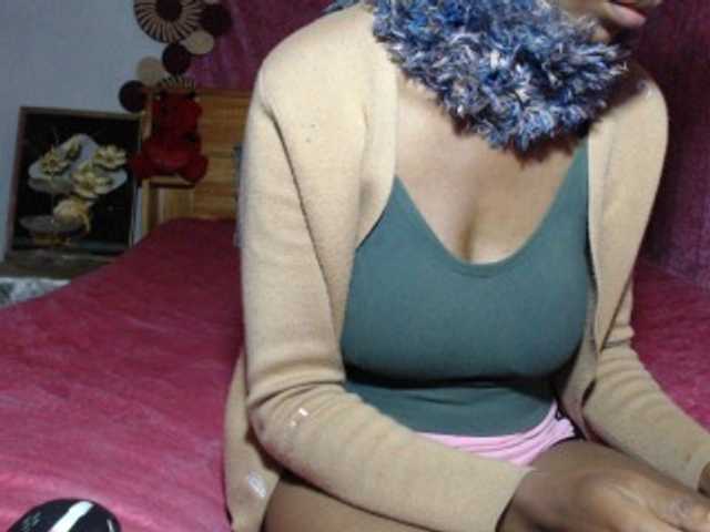 Hamour live cam on BongaCams