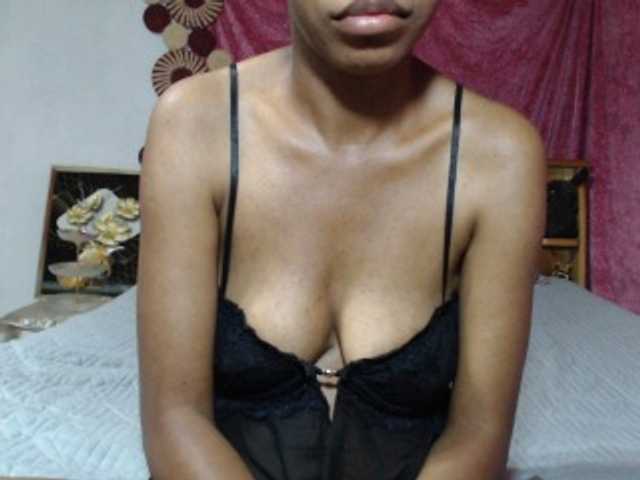 Hamour live cam on BongaCams