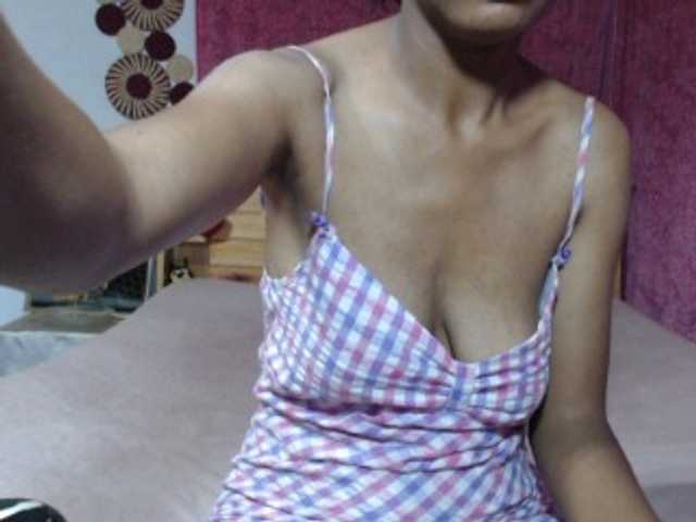 Hamour live cam on BongaCams