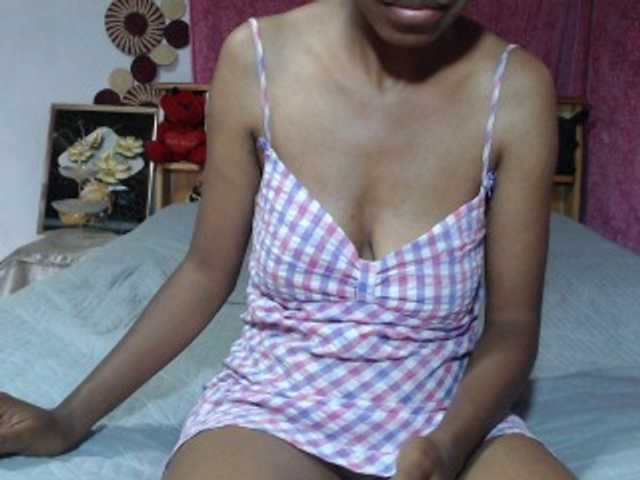 Hamour live cam on BongaCams