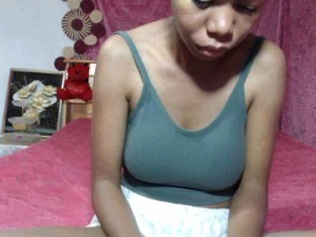 Hamour live cam on BongaCams