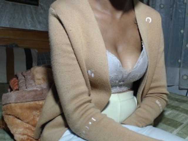 Hamour live cam on BongaCams