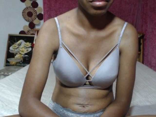 Hamour live cam on BongaCams
