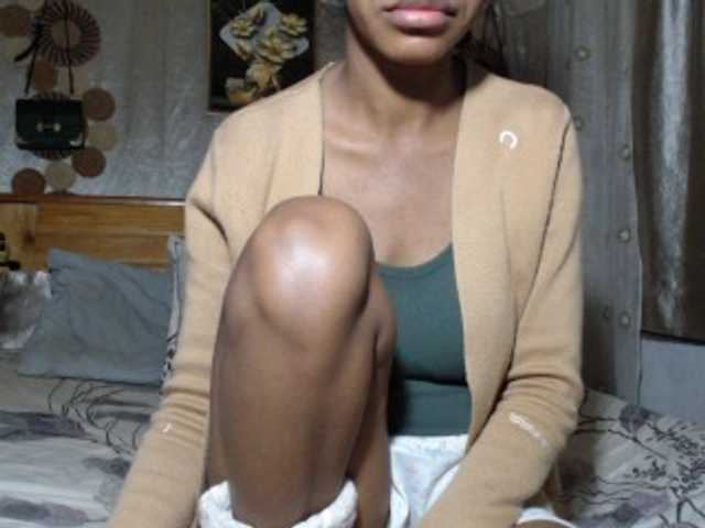 Hamour live cam on BongaCams