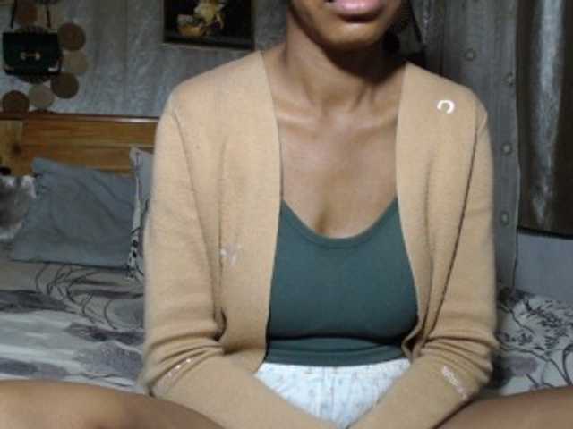 Hamour live cam on BongaCams