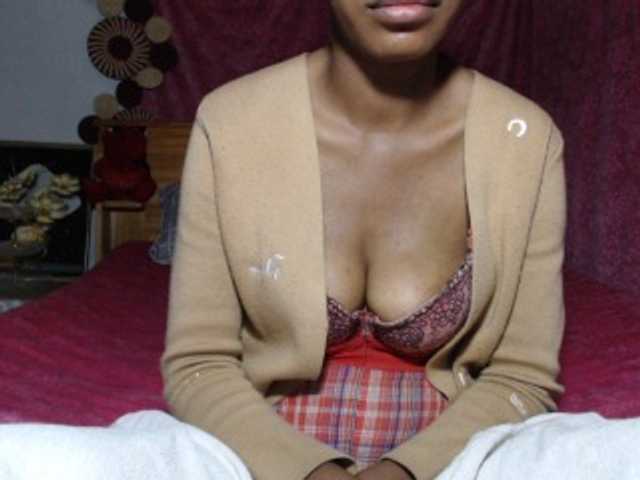 Hamour live cam on BongaCams