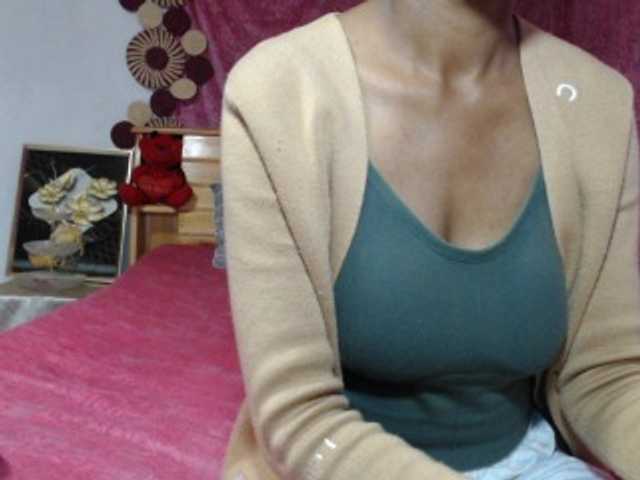 Hamour live cam on BongaCams