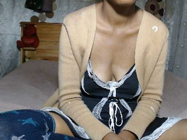 Hamour live cam on BongaCams