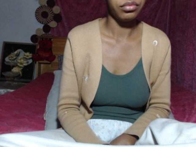 Hamour live cam on BongaCams