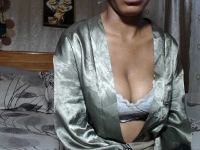 Hamour live cam on BongaCams