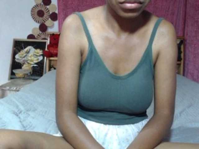 Hamour live cam on BongaCams