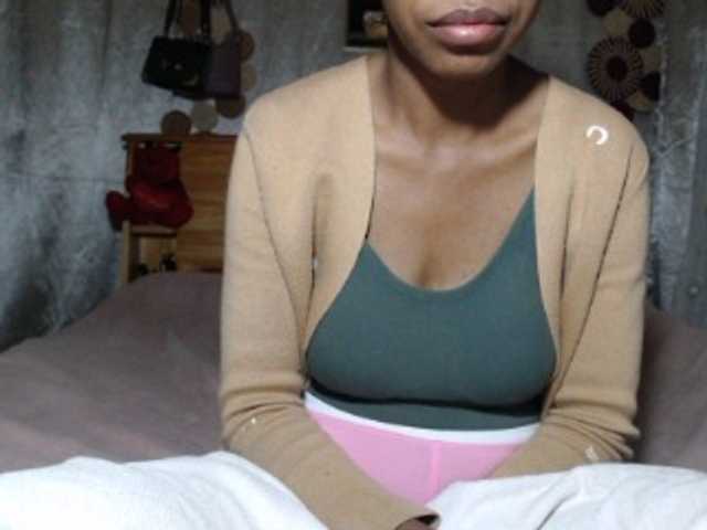 Hamour live cam on BongaCams