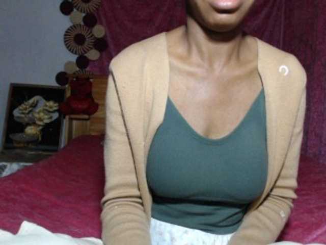 Hamour live cam on BongaCams