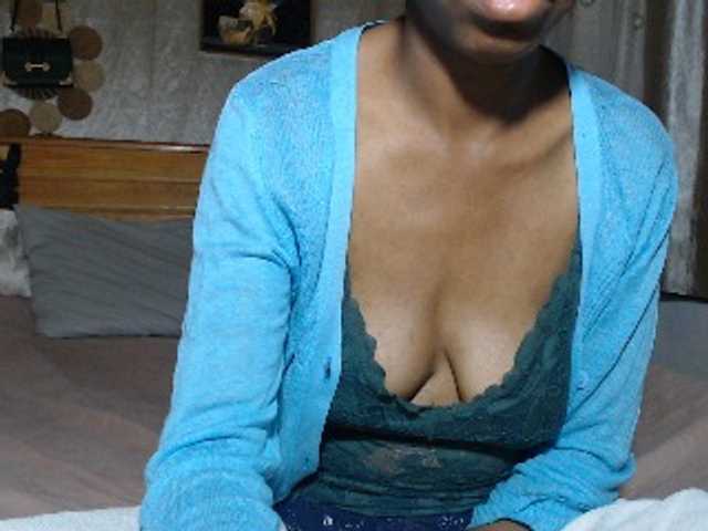 Hamour live cam on BongaCams