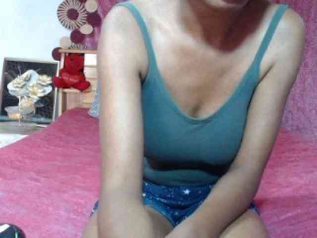 Hamour Live Webcam on BongaCams