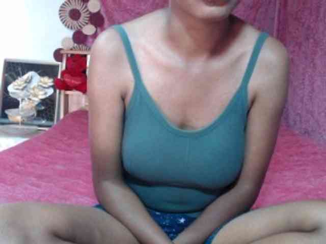 Hamour Live Webcam on BongaCams
