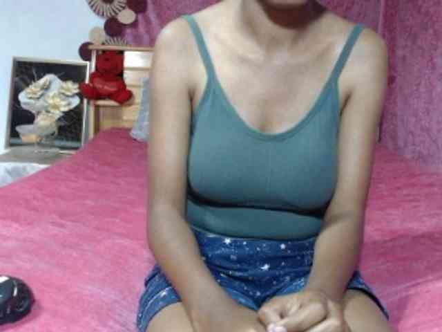 Hamour Live Webcam on BongaCams