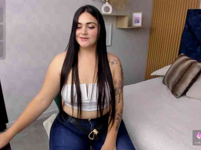 charlotte-mayers Live Webcam on BongaCams