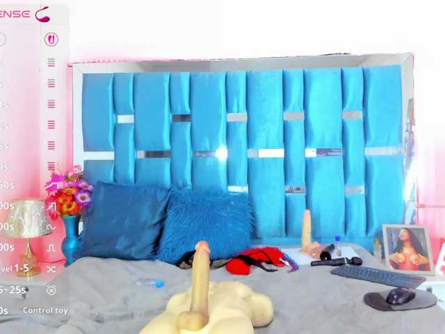 alicebennet-1 live cam on BongaCams