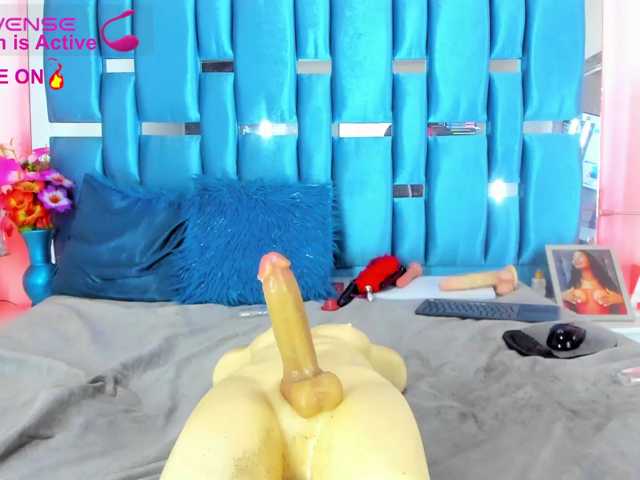 alicebennet-1 live cam on BongaCams
