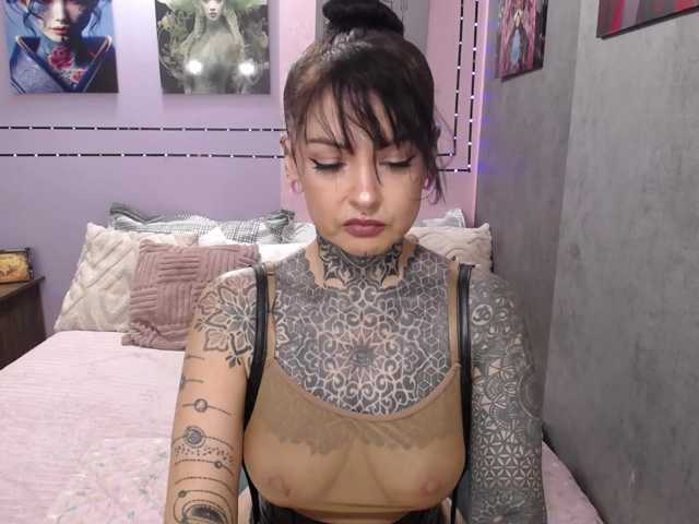 LolaRouse live cam on BongaCams