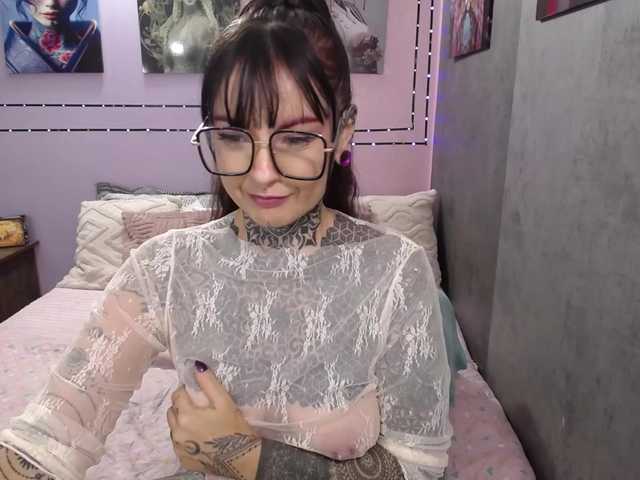 LolaRouse live cam on BongaCams