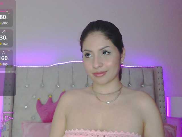 EmilyMerbu live cam on BongaCams
