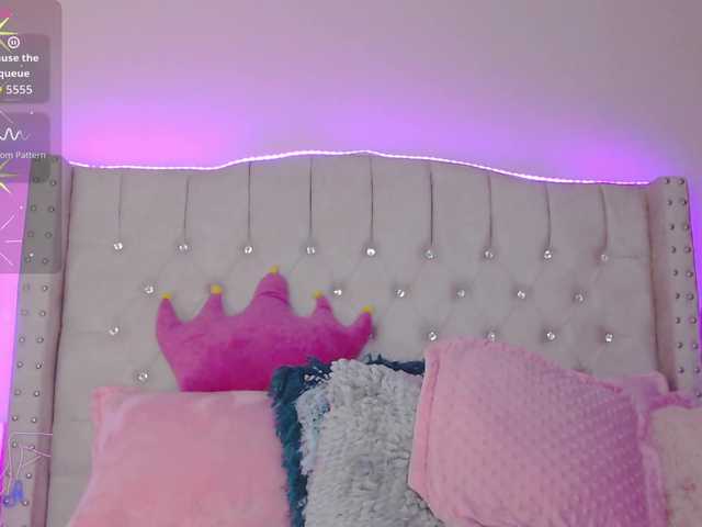 EmilyMerbu live webcam show
