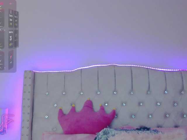 EmilyMerbu live cam on BongaCams