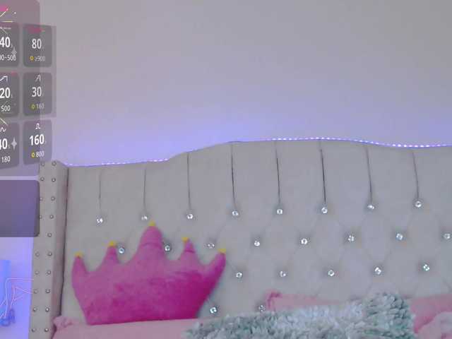 EmilyMerbu live cam on BongaCams