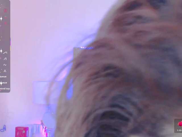 EmilyMerbu live cam on BongaCams