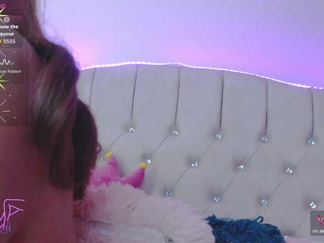 EmilyMerbu live cam on BongaCams
