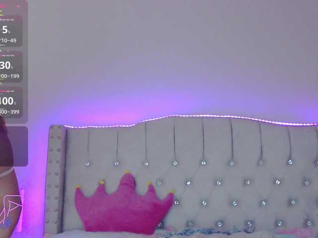 EmilyMerbu live cam on BongaCams