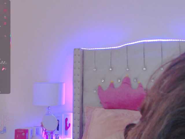 EmilyMerbu webcam